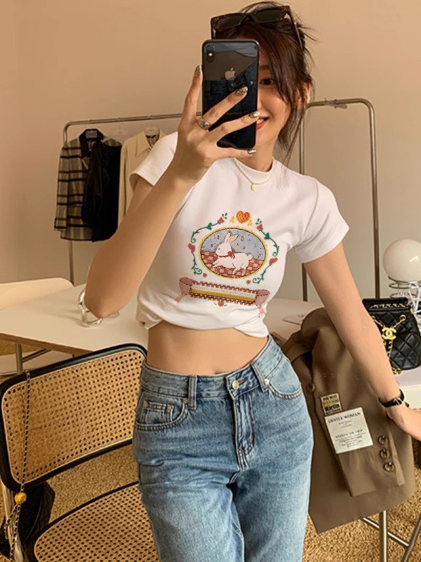 アメリカンスタイルの右肩漫画プリントデザイン多用途半袖Tシャツ女性用夏の新しいニッチカジュアル半袖トップ|undefined