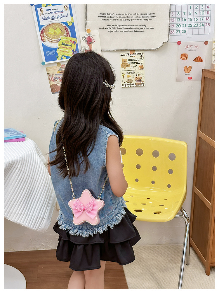 120g Weight Zipper Closure Type Single Shoulder Strap Strap Type Crossbody Bag Bags Type Casual, Holiday Occasion PVC Material Mermaid, Bow Knot Pattern All Seasons Season Kid'S Gender Cute Style Pentagram Shape Kid'S PVC Mermaid Bow Knot Cute Pentagram Zipper Crossbody Bag 17