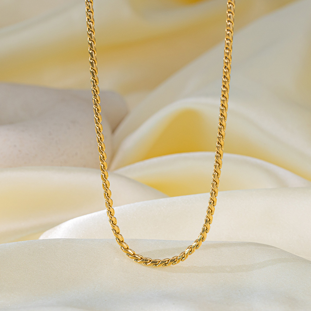 Pulsera de Acero de Titanio de Dongguan, Estilo Europeo y Americano, Diseño de Doble Cadena con Cuchillas, Exagerada, Hip-Hop, para Otoño e Invierno, No se Destiñe, para Mujer