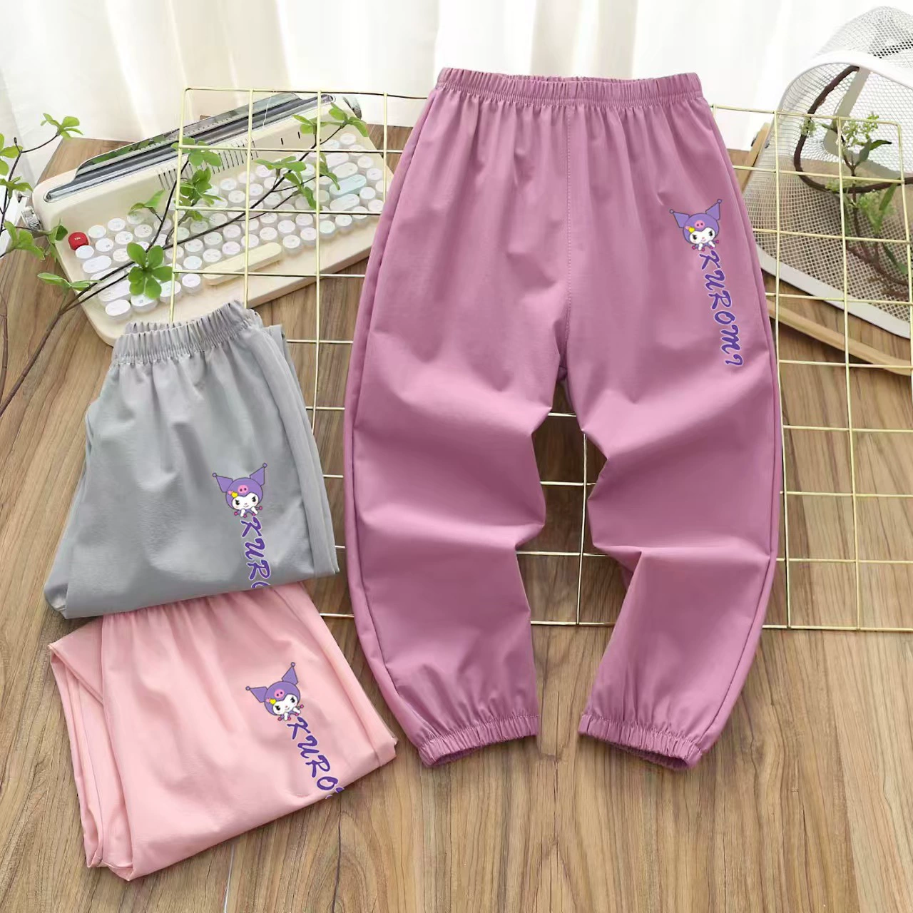 Новые летние тонкие, прохладные, быстросохнущие повседневные длинные брюки для девочек 2026 года, свободные брюки от комаров для детей постарше.