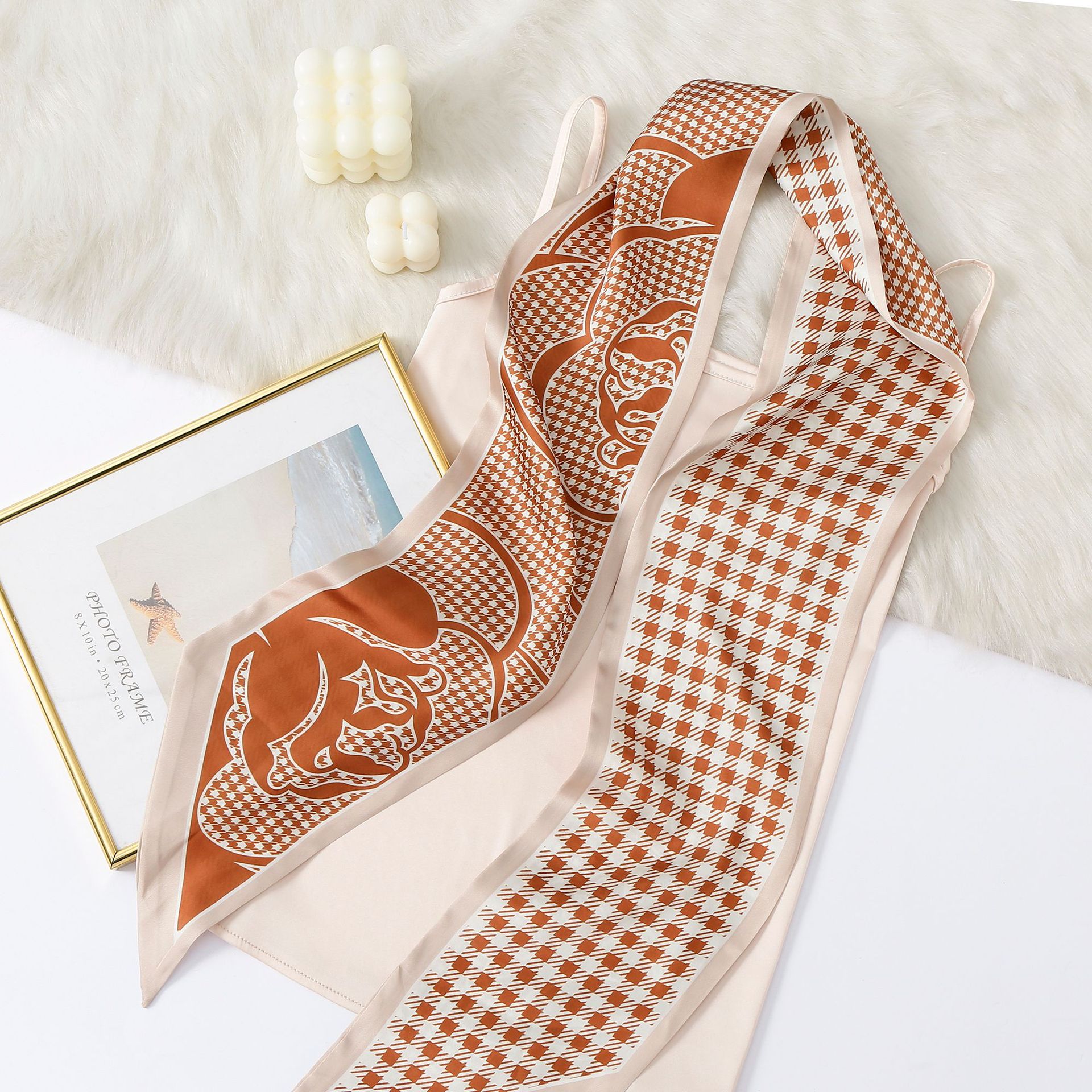 Francés ins primavera y verano delgada y estrecha bufanda de seda larga decoración bufanda puntiaguda Coreana de las mujeres de doble cara cinta banda para el cabello