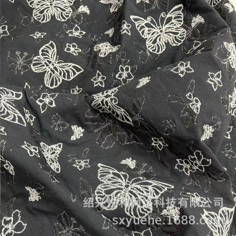 9 검정색 바탕에 흰색