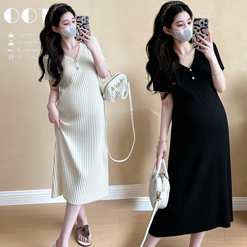 Korean-style maternity wear, new summer short-sleeve elegant plus-size dress, fashionable V-neck knitted maternity dress Korean-style maternity wear, new summer short-sleeve elegant plus-size dress, fashionable V-neck knitted maternity dress
