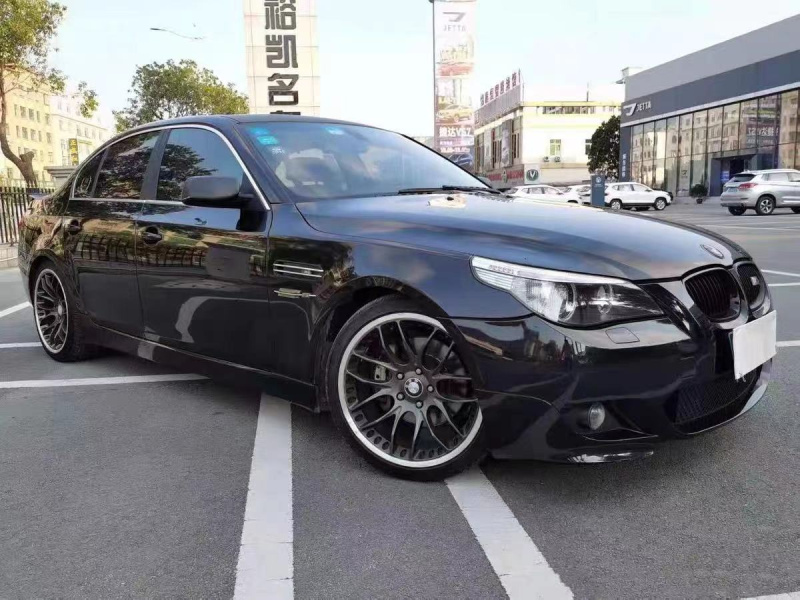 Suitable for 04-10 Bmw 5 Series Modified M5 Large Surround 1m Front and Rear Bumpers, Side Skirts, Center Grille, Rear Wing E60 Kit