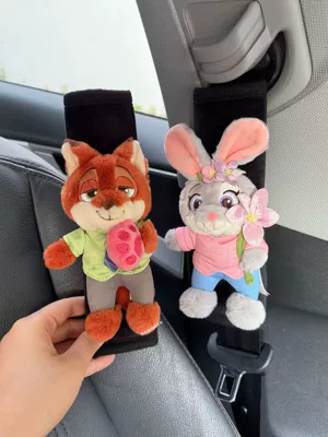 Car Seatbelt Shoulder Pad Sürətlər qutusu və əl tormozu başlıqları - shoulder-pads-black-plush-genuine-judy-bouquet-nicks-paw-two-pieces