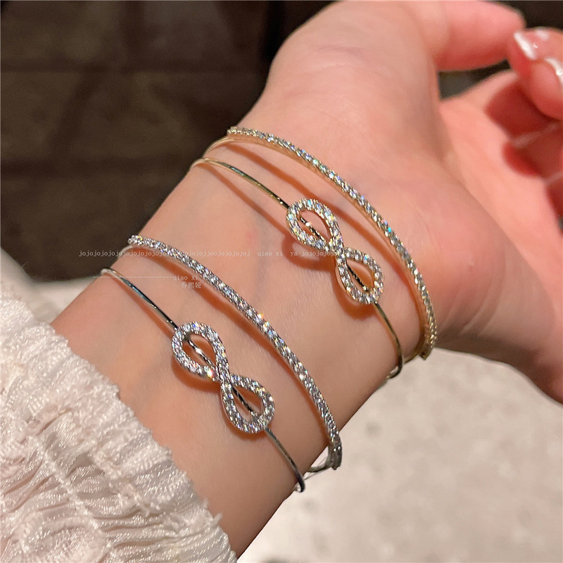 Open adjustable full circle eight-word circle bracelet looks good and will share your jewelry double-layer bracelet