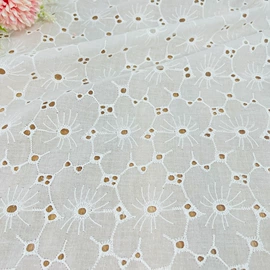 绣花布;花边;印花、扎染布