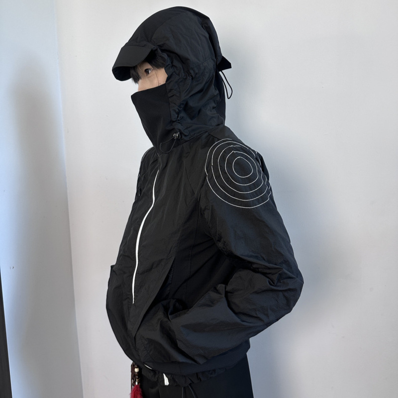 American-Style Street Fashion Side-Angle Arc Zipper Patchwork Cut Sun-Protection Jacket for Men and Women, Summer Casual Versatile Design Top American-Style Street Fashion Side-Angle Arc Zipper Patchwork Cut Sun-Protection Jacket for Men and Women, Summer Casual Versatile Design Top