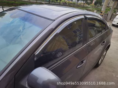 Suitable for Chevrolet 10 Rain shield