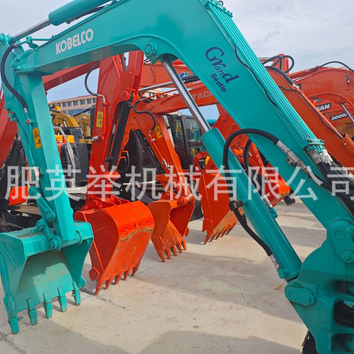 Despacho de Aduanas para Exportación de Excavadoras Pequeñas Kobelco 55, Hitachi 60, Komatsu 56, Sany 75 image 4