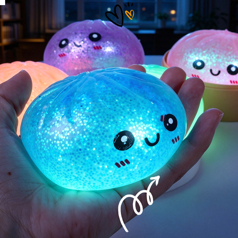 Creative Stress-Relief Luminous Fake Bun Stress-Relief Gadget, Expression Big Bun Squishy Toy, Simulated Bun Slow Rebound Stress-Relief