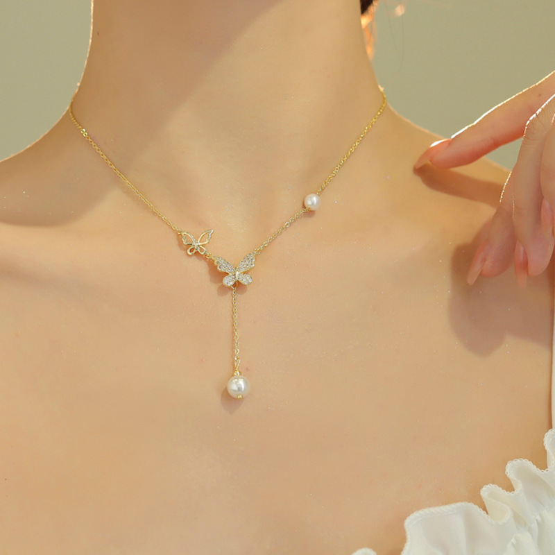 Collier Papillon Perle Necklace White K
