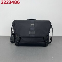 新款男士邮差包休闲通勤单肩斜挎包多功能耐用爆款轻奢包2223486