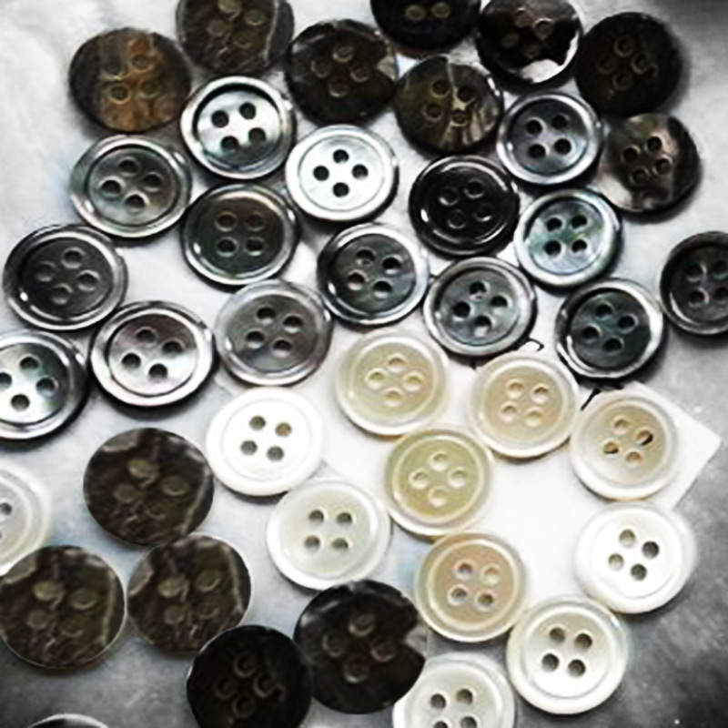 优惠现货黑蝶凸花西装壳纽贝壳扣大衣钮白蝶贝钮女装纽扣有眼纽扣