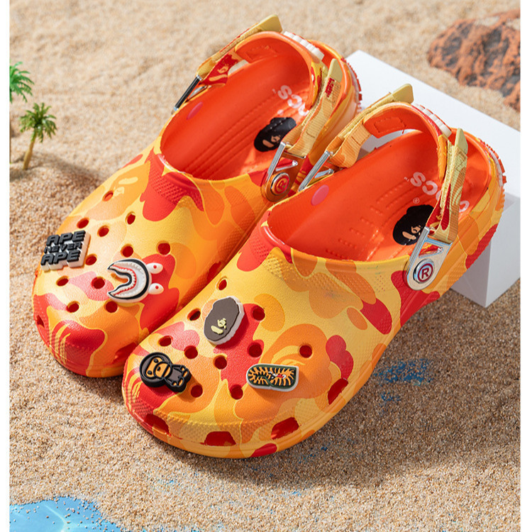 Cross Slip-On Shoes Ape Man Head Collaboration Second Generation Clogs Sandals Beach Shoes Slip-On Sandals Fashionable Casual