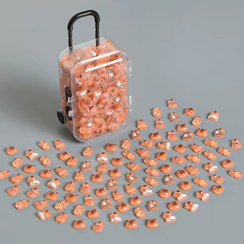 超迷你卡皮巴拉夜光水豚小玩意卡通公仔摆件美甲diy配饰网红玩具