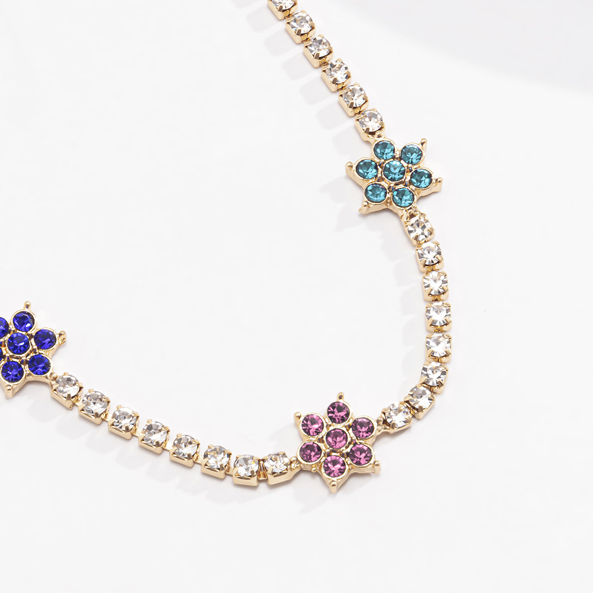 Retro Mikro-eingelegte Blumen Diamant Halskette display picture 8