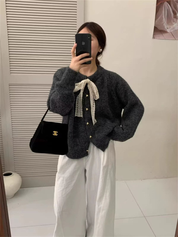 设计感蕾丝系带圆领毛衣外套女秋冬新款韩系宽松减龄针织开衫上衣|undefined