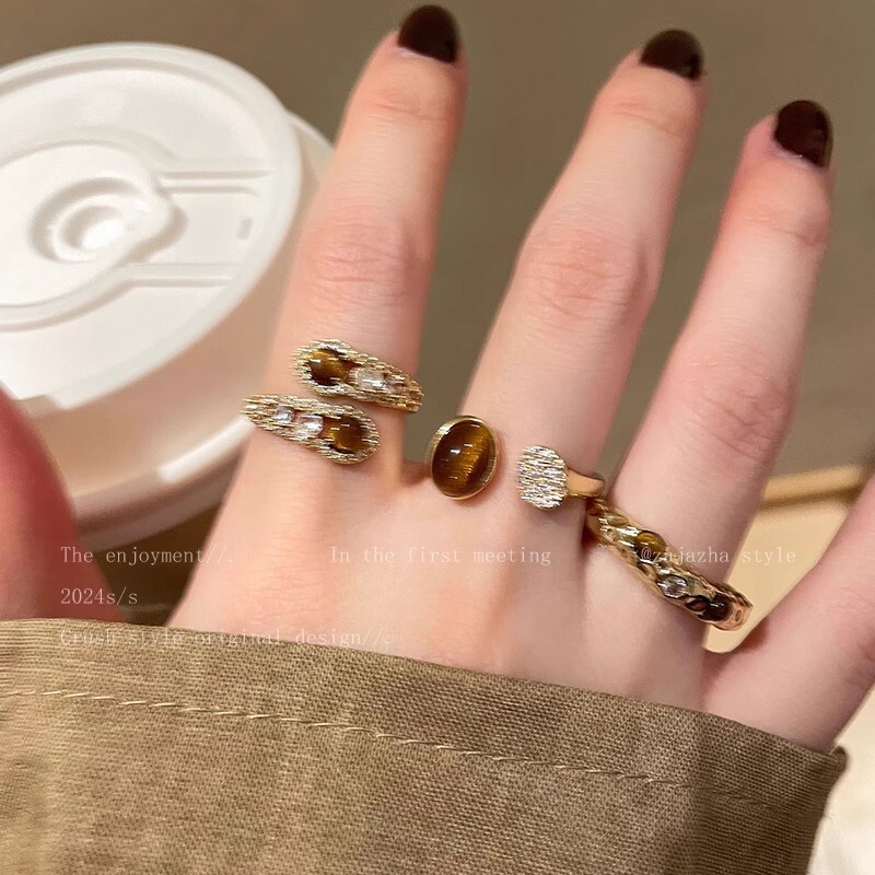 Maillard Tiger Eye Stone Zircon Ring for Women, Autumn New Light Luxury High-End Index Finger Ring, Fashionable and Unique Ring