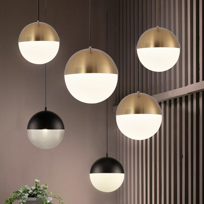 Nordic bedroom single-headed pendant light, designer light, light luxury restaurant bar counter modern minimalist gold ball pendant light