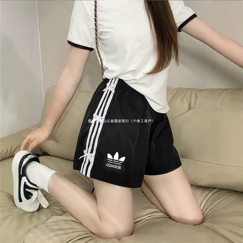 Clover Bowknot Sports Shorts for Women, Summer Thin Style, Quick-Dry, Wide-Leg, Casual Striped Five-Point Shorts, Loose Fit