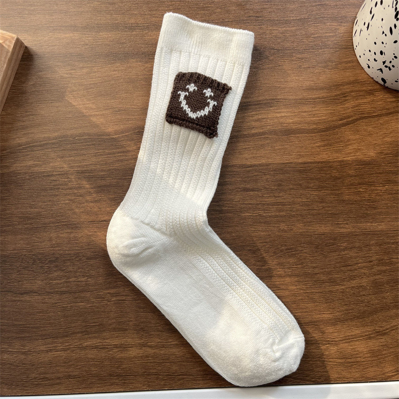 Women's Simple Style Smiley Face Cotton Crew Socks A Pair display picture 7