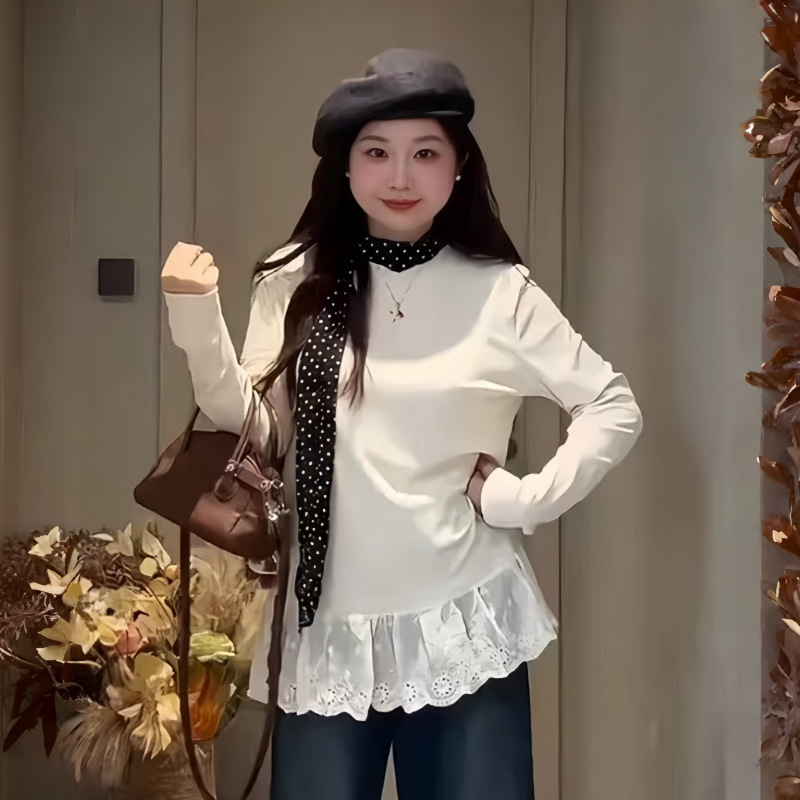 2026 Spring and Autumn Mid-Length Spliced Lace Trim Round Neck Base Layer T-Shirt Top 2026 Spring and Autumn Mid-Length Spliced Lace Trim Round Neck Base Layer T-Shirt Top
