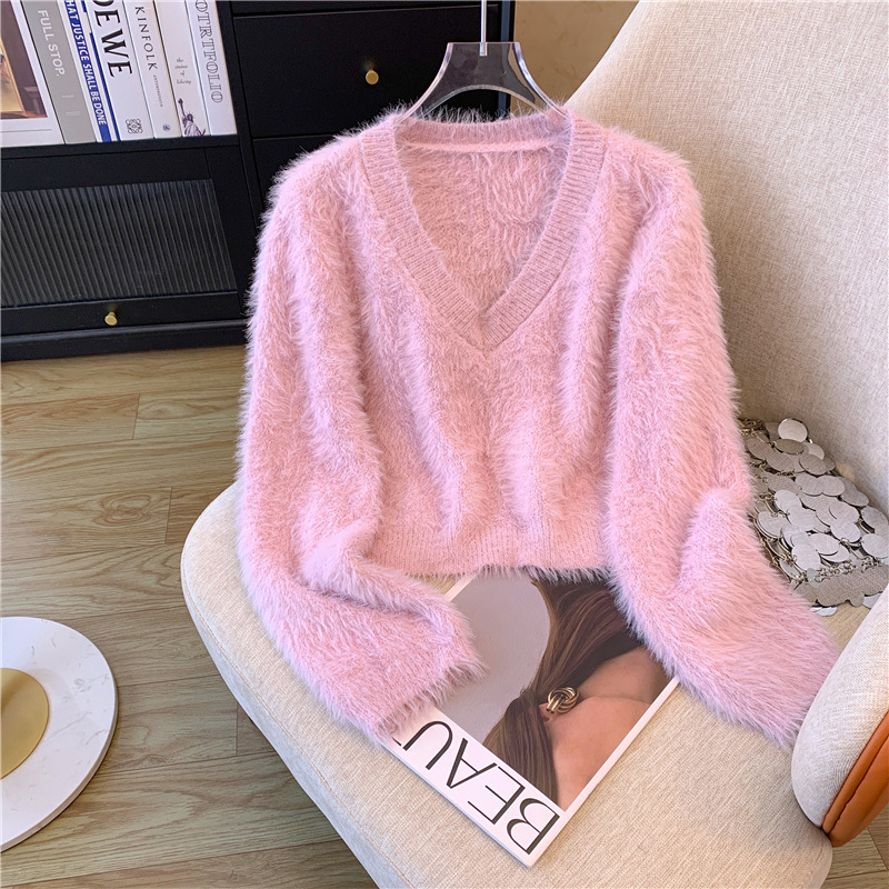 Winter knitted short sweater