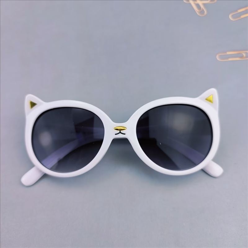 Red, Blue, Yellow Color Cute Novelty Sweet Cat Ac UV400 Protection Tinted Lenses Round Frame Full Frame Kids Sunglasses
