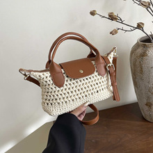 �r�о���б���Ů�U�ղݾ�������͹����e�μ���r��ë���ٴ�С��