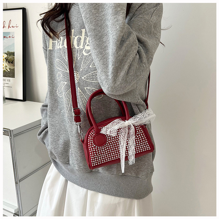 178g Weight Polyester Lining Material Sewing Thread Fashion Element Zipper Closure Type Single Shoulder Strap Strap Type Saddle Bag Bags Type Casual Occasion Pu Leather Material Bow Knot Pattern All Seasons Season Women's Gender Streetwear Style Square Shape Women's Pu Leather Bow Knot Streetwear Sewing Thread Square Zipper Saddle Bag 4