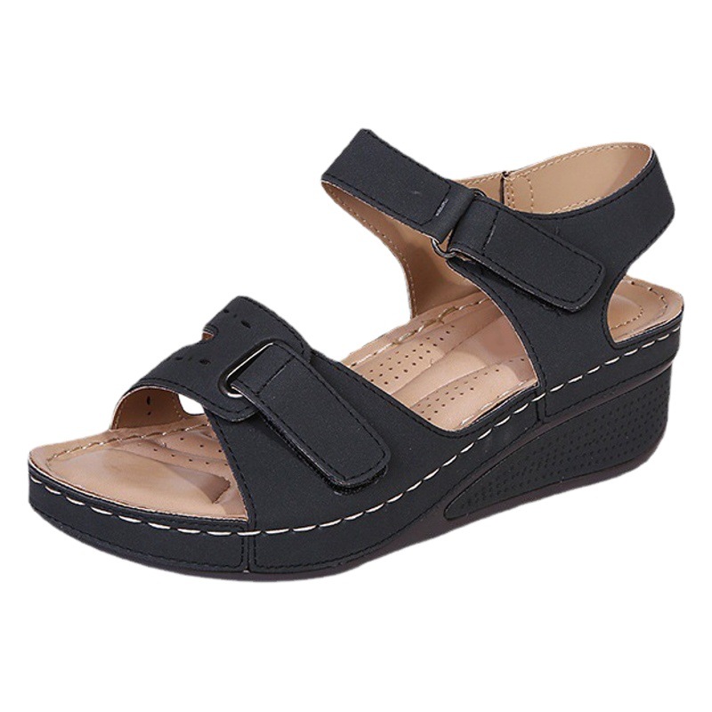 Nuevo 2022 más tamaño casual peep toe sandalias Amazon caliente estilo romano sandalias de las mujeres de desgaste exterior zapatos de velcro