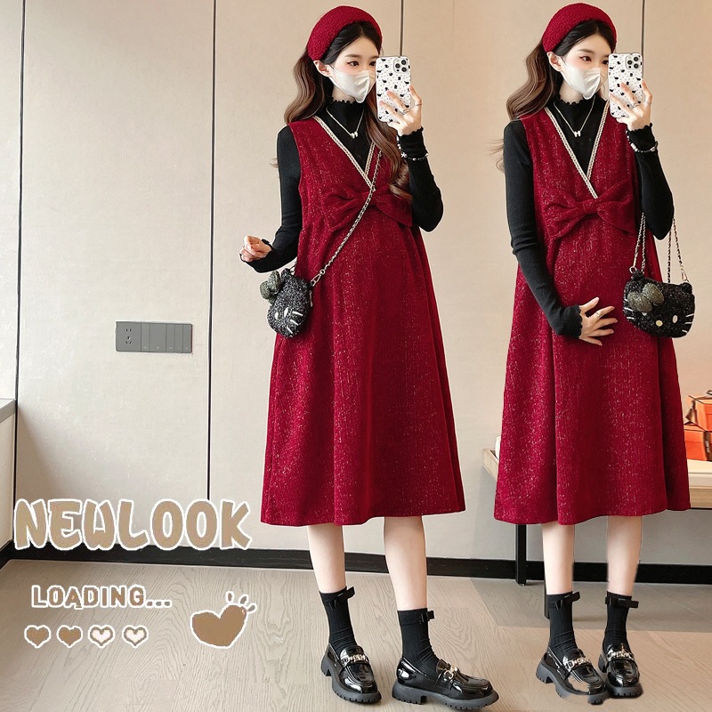 Maternity wear 2026 autumn/winter fashion: bow-tie vest dress + black knit inner top, two-piece set