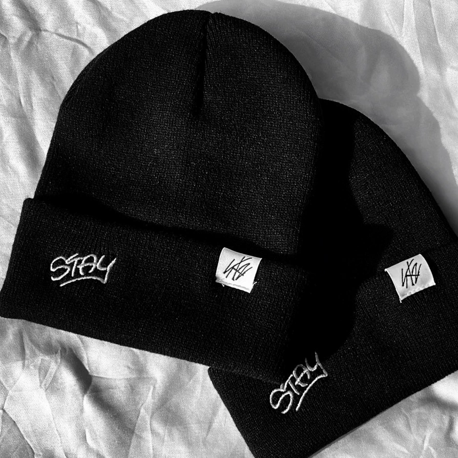ГОЛОВА ШАПКИ STAY KNIT ПРОИЗВЕДЕНО BANG CHAN Fang Can Второй парадный концерт вязание SKZ