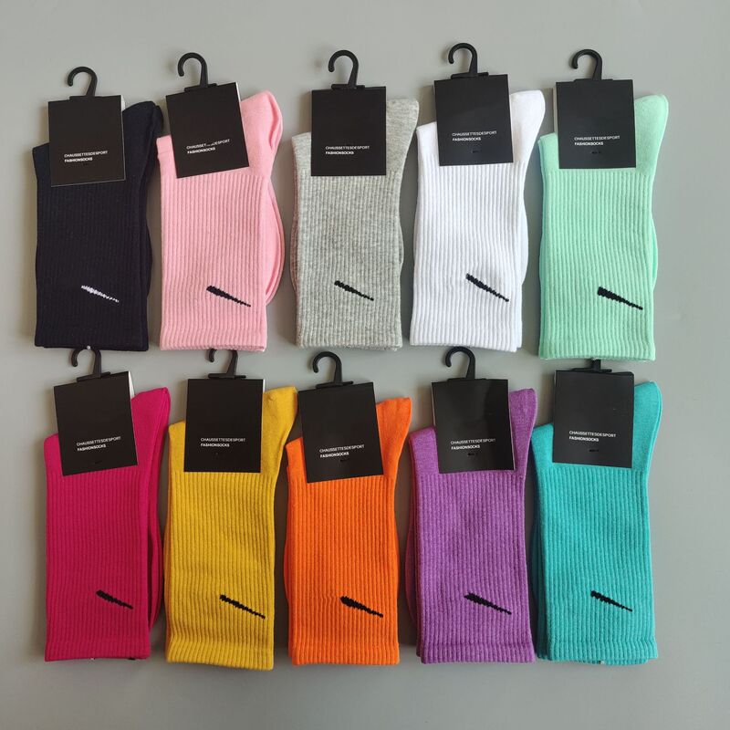 Suwannike St candy color Four Seasons men and women couple mid-calf high-calf short Sports basketball socks Suwannike St candy color Four Seasons men and women couple mid-calf high-calf short Sports basketball socks