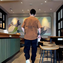 同款YOUMOU咖啡色复古风个性印花短袖T恤男夏季新款年设计感上衣