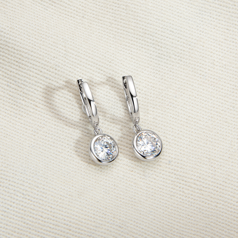 Simple Style Solid Color Sterling Silver Moissanite Earrings In Bulk display picture 2