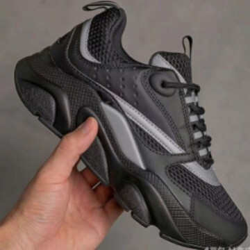 Specialized in Cross-Border Foreign Trade, We Offer Putian Shoes, D-Brand Running Dad Shoes, Couple Sports Shoes, Casual Dad Shoes, Men's and Women's Shoes