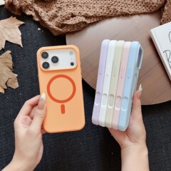 純色液体大孔磁吸式 iPhone17promax用スマホケース Apple16Aiボタン付き 全面保護 耐衝撃