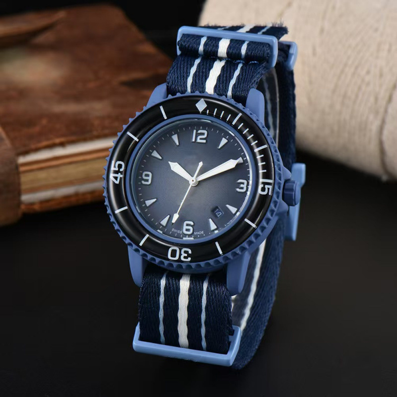 Suitable for Cross-Border Co-Branded Alloy Thermometers and Plastic Imitation Mechanical Three-Hand Fashion Universal Watch Straps Suitable for Cross-Border Co-Branded Alloy Thermometers and Plastic Imitation Mechanical Three-Hand Fashion Universal Watch Straps