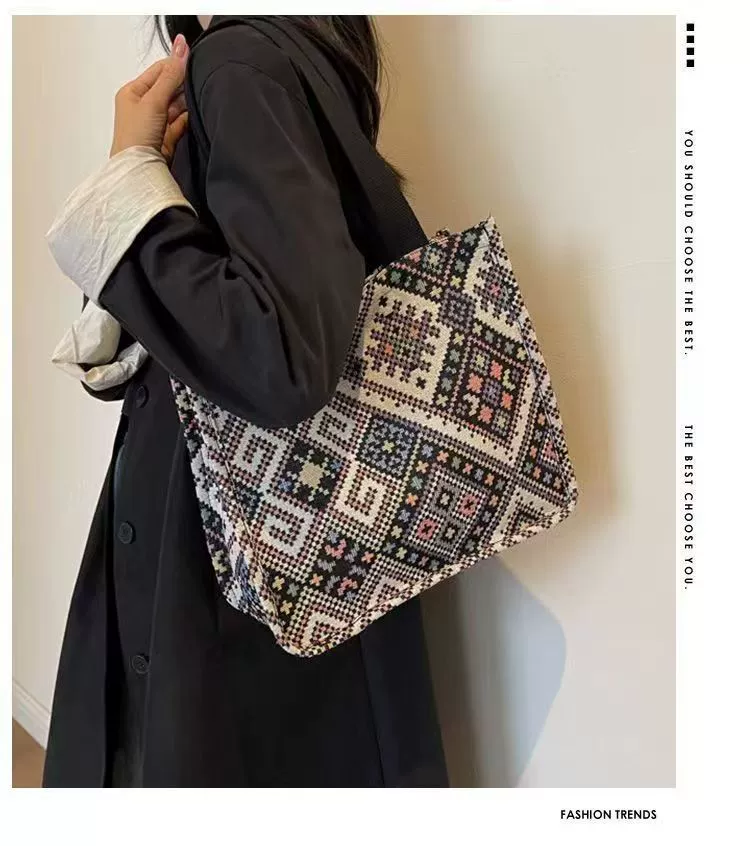 Fashionable capacious shoulder bag, ethnic handheld one-shoulder bag for mother and baby, city style, ethnic style