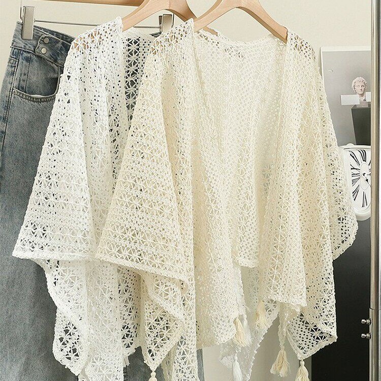 Bohemian style ice silk sunscreen cardigan for women, thin small shawl for summer, paired with a camisole dress, with tassel lace overlay Bohemian style ice silk sunscreen cardigan for women, thin small shawl for summer, paired with a camisole dress, with tassel lace overlay