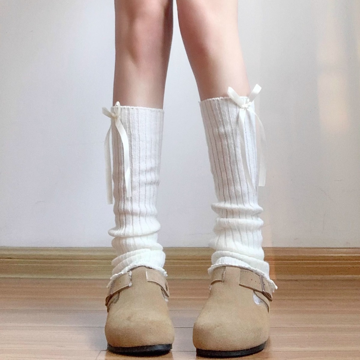 Women's knitted sock set, spring/autumn JK-style mid-calf pile socks with bow, in caramel and white—Y2K-inspired leg warmers