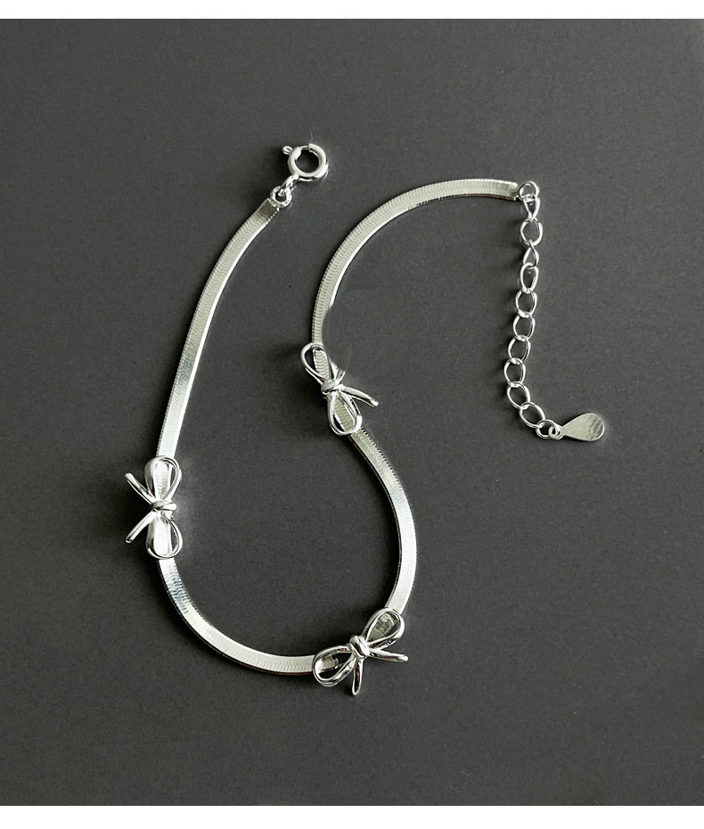 Plata Esterlina Dulce Nudo De Lazo Pulsera display picture 6