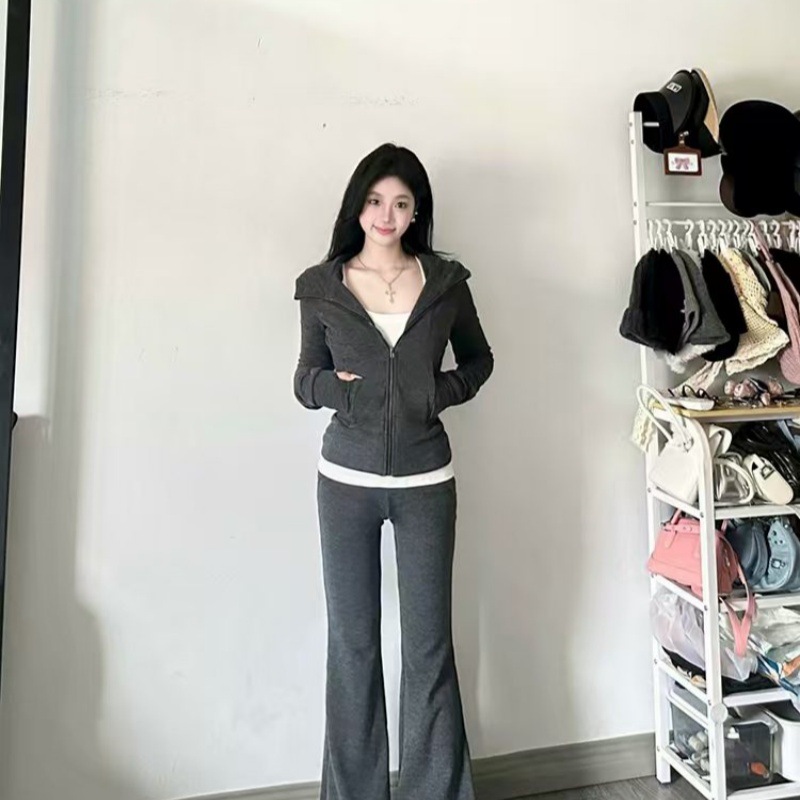 Korean Sportswear Suit for Women in Spring and Autum, Slim and Fashionable Hooded Cardigan, Flared Pants, Casual Two-Piece Set
