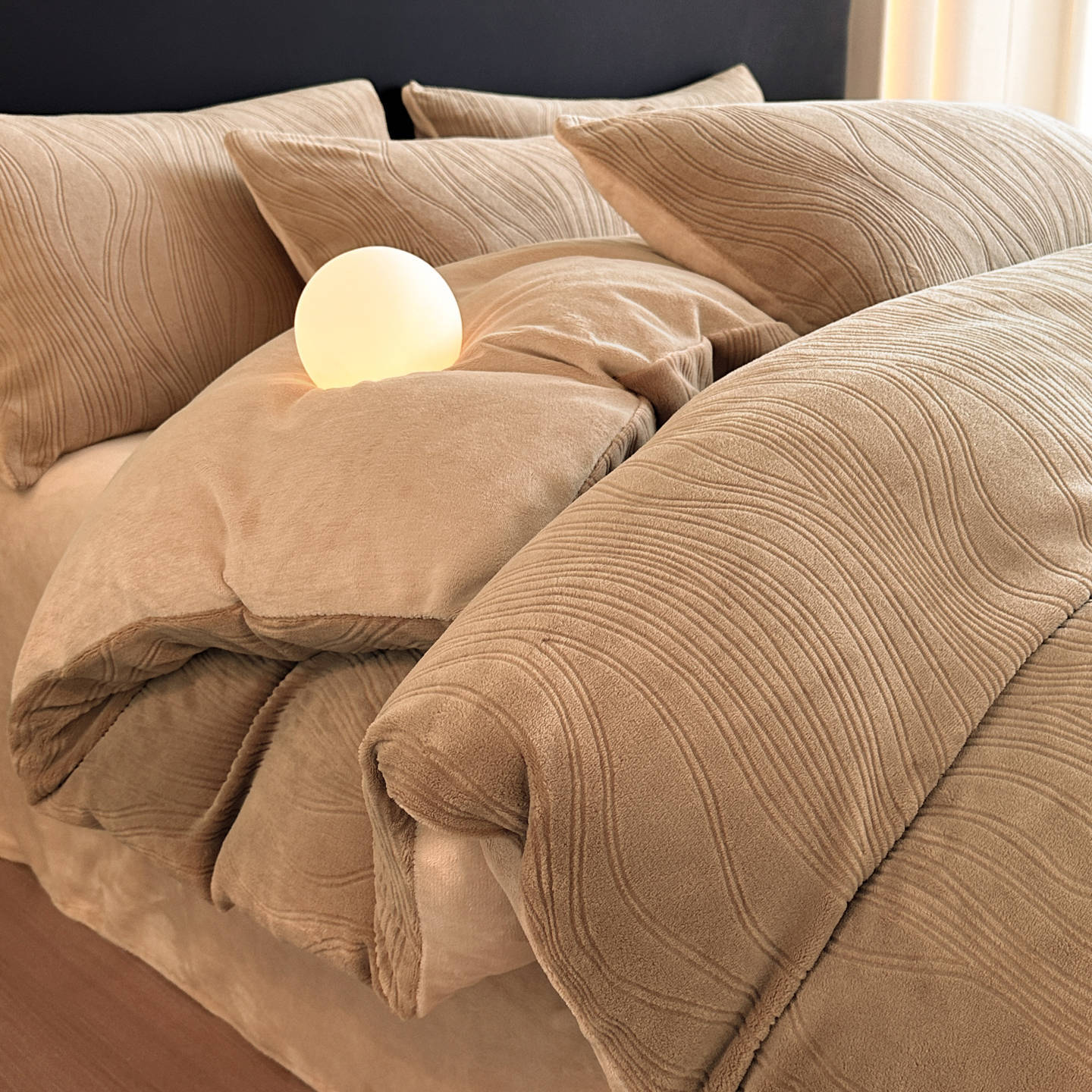 Flores podridas de leche de lana cama de cuatro piezas conjunto 2025 nuevo invierno calentamiento sábanas gruesas cubiertas de cama