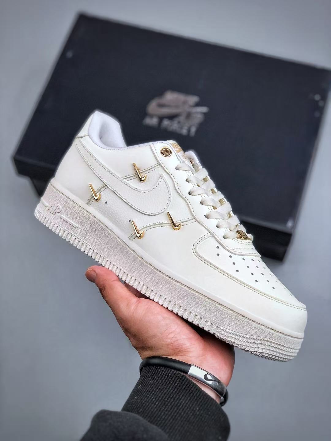 Zapatos de comercio exterior transfronterizo Putian AF1 Fuerza Aérea No. 1 blanco puro negro puro zapatos de patina baja para hombres y mujeres zapatos deportivos casuales