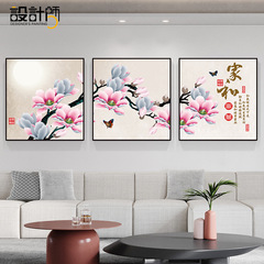 新中国式客間装飾画家と万事興ソファーの背景壁に花を掛けて富貴な寝室の三連壁画を描きます。