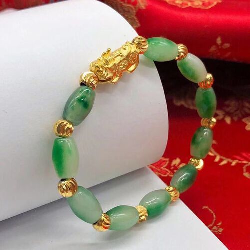 2pcs Imitation  jade  lucky god luck wealth bracelets the mythical wild animal pixiu bracelets and oval bead string hand act the role of the scenic area drainage gifts