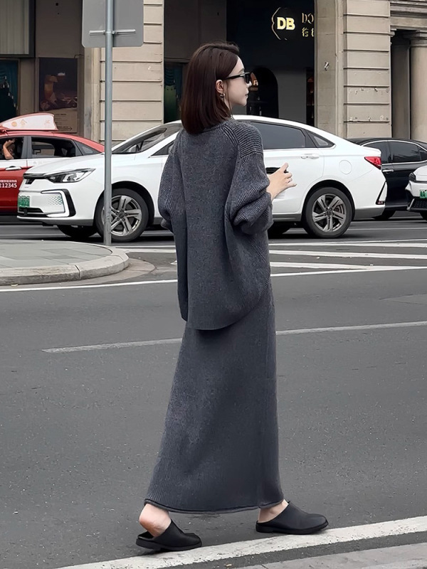 高级感老钱风独特绝美灰色坑条前短后长毛衣鱼尾半裙两件套女秋季|undefined